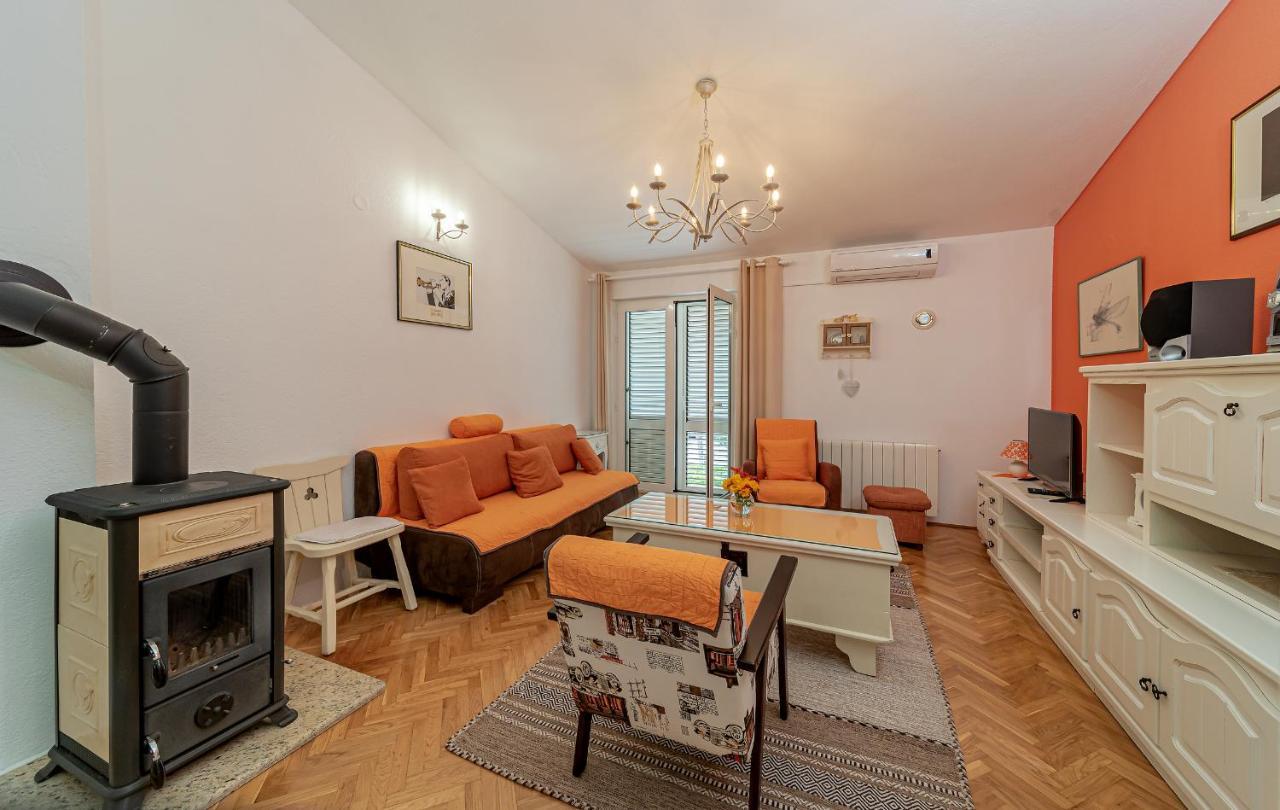 Apartments Villa Lilla Baška Voda Εξωτερικό φωτογραφία