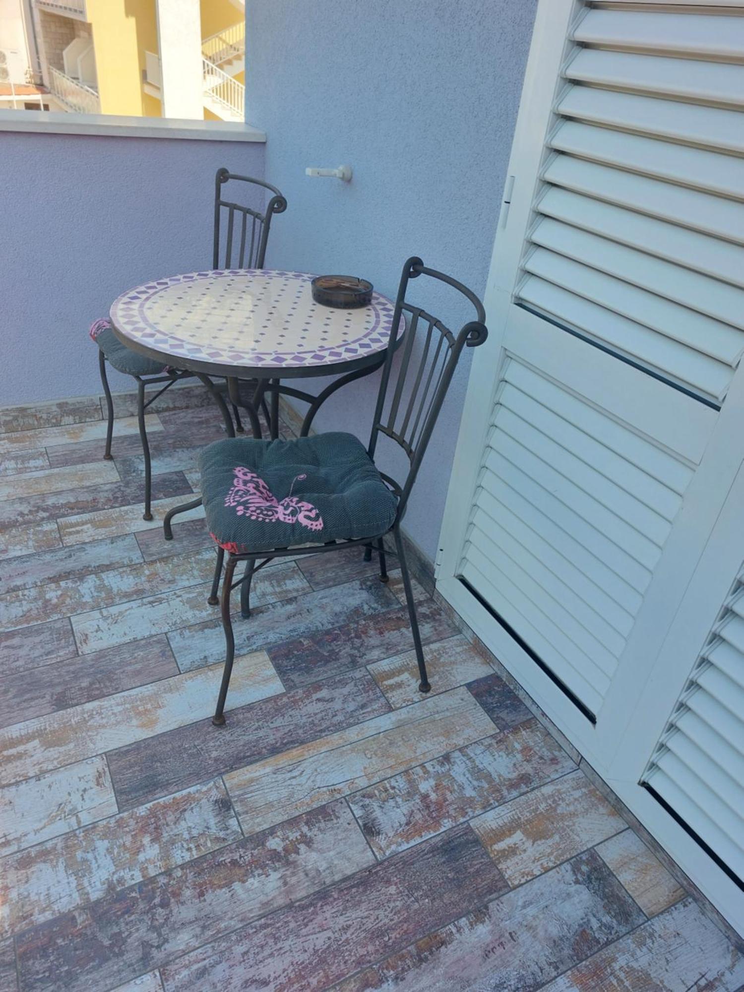 Apartments Villa Lilla Baška Voda Δωμάτιο φωτογραφία