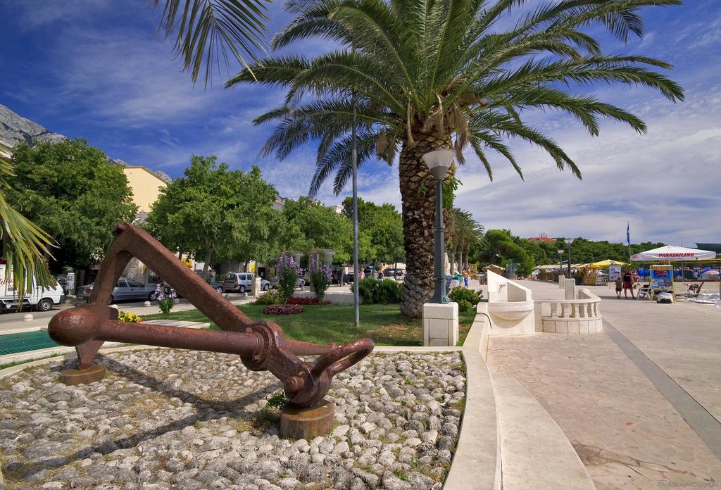 Apartments Villa Lilla Baška Voda Εξωτερικό φωτογραφία